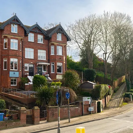 아파트호텔 The Willows Boutique By I-stay 휫비