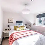 The Willows Boutique By I-stay