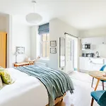 Aparthotel The Willows Boutique By I-stay