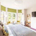 Aparthotel The Willows Boutique By I-stay