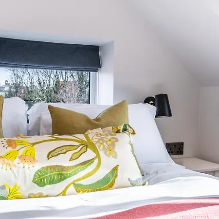 Apart-hotel The Willows Boutique By I-stay 3*